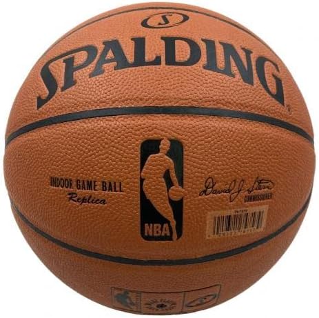 Dirk Nowitzki Dallas Mavericks, NBA Basketbol Panini İmzalı Basketbol Toplarını İmzaladı